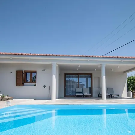 Avli Villa *